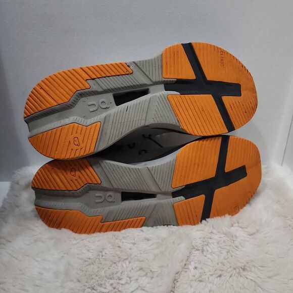 On Running Cloudnova X Size 12
